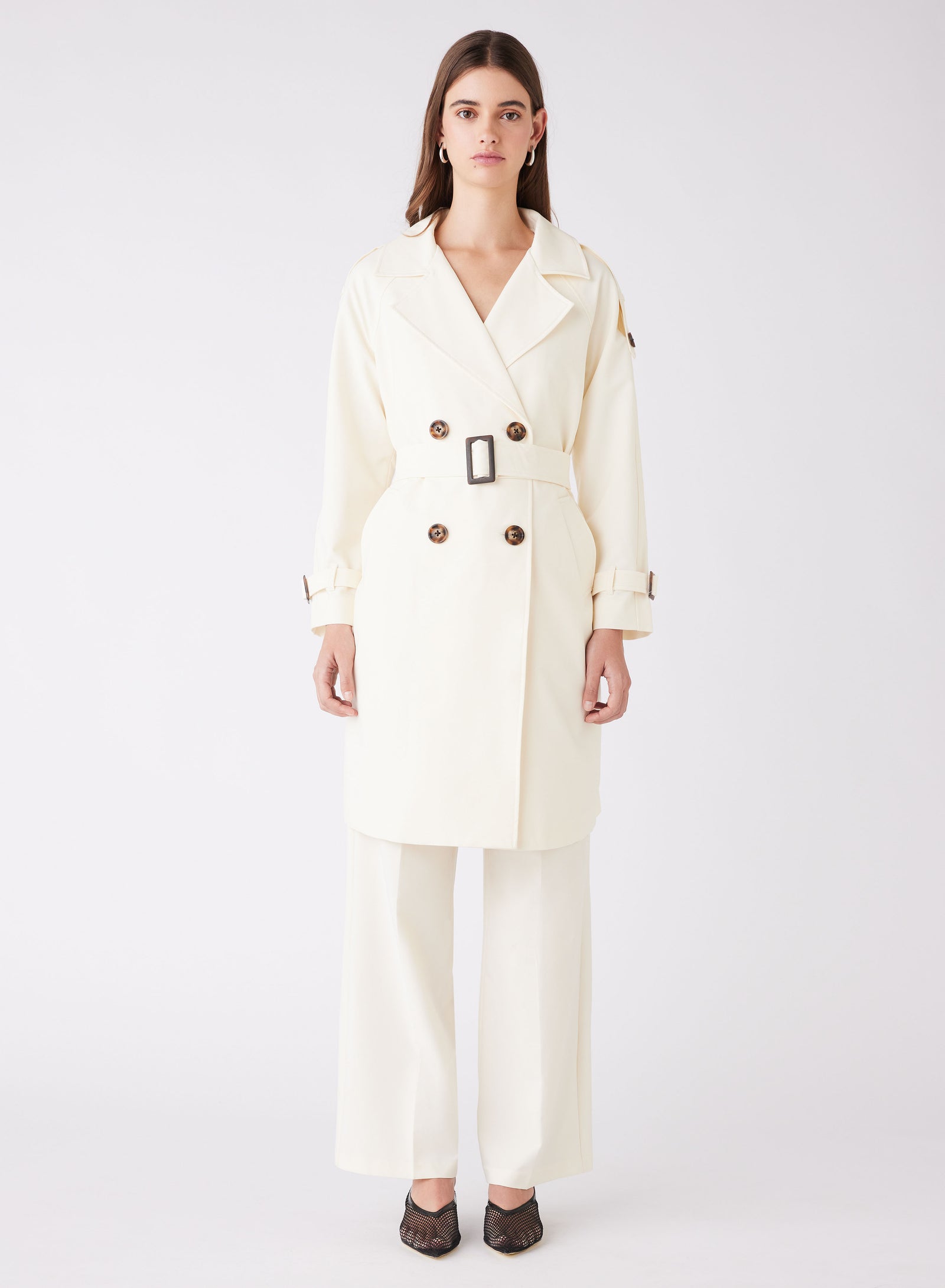 MANTECO CLASSY TRENCH JACKET アメリ　ホワイト Ameri（アメリ）の「MANTECO CLASSY TRENCH JACKET（トレンチ