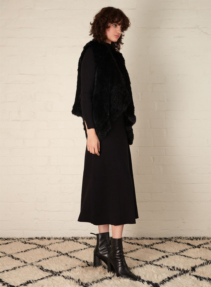 Assure Fur Vest - Black